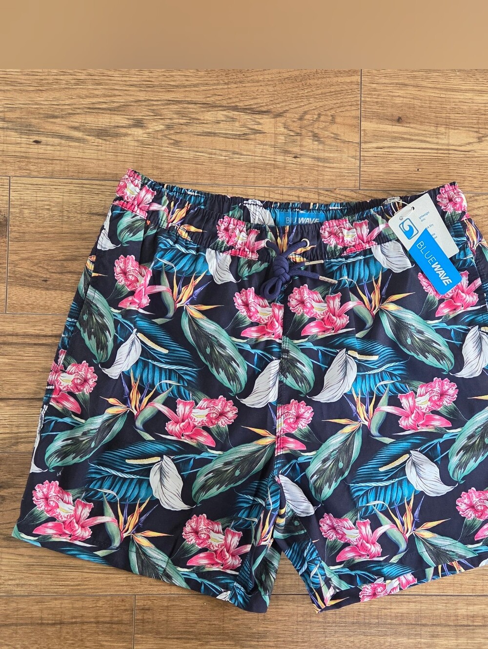 Blue Wave Men’s Black Tropical Floral Swim Trunks Size L